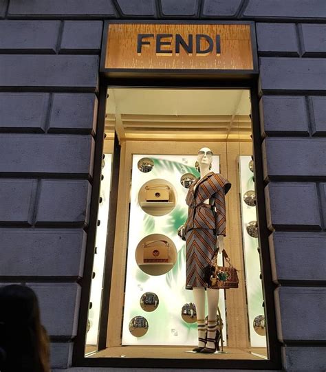 fendi via montenapoleone